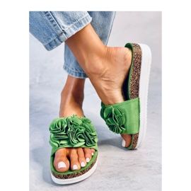 Sandalia Chanclas con flores Verde 3