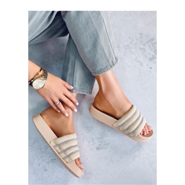Sandalia chancla pedrería beige 2