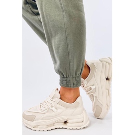 Zapatillas de mujer beige. 3