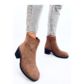 Botines de ante con tacón ancho Eliza Khaki - Inello marrón 3