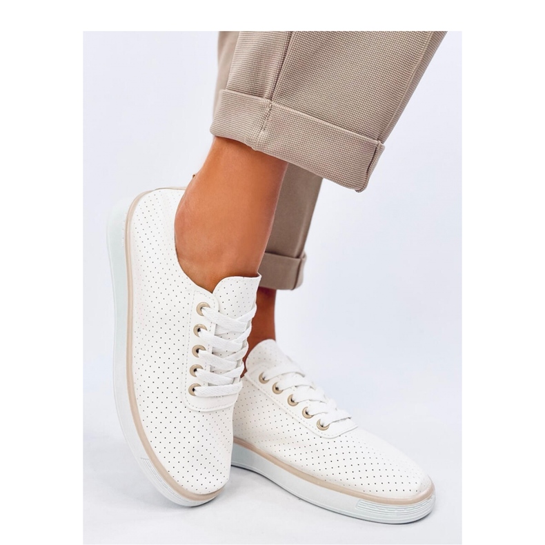 Zapatillas caladas blanco 1