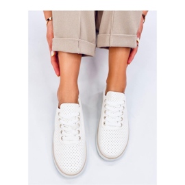 Zapatillas caladas blanco 2