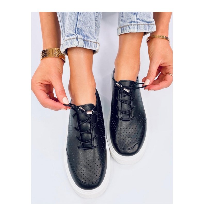 Zapatillas negras caladas negro 1