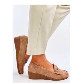 Mocasines cuña caqui beige 1