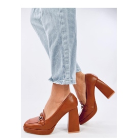 Mocasines tacón camel marrón 3