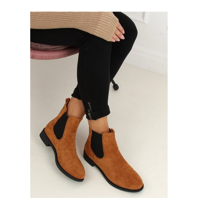 Botas Chelsea clásicas en color camel para mujer marrón 2