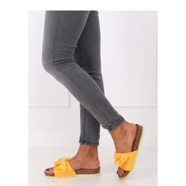 Chanclas de mujer con suela de corcho. amarillo 2 Chanclas de mujer con suela de corcho. amarillo 2