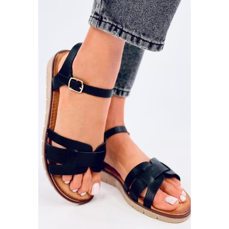 Sandalias negras de mujer. negro 1
