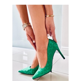 Tacones altos de mujer verdes. 2 Tacones altos de mujer verdes. 2