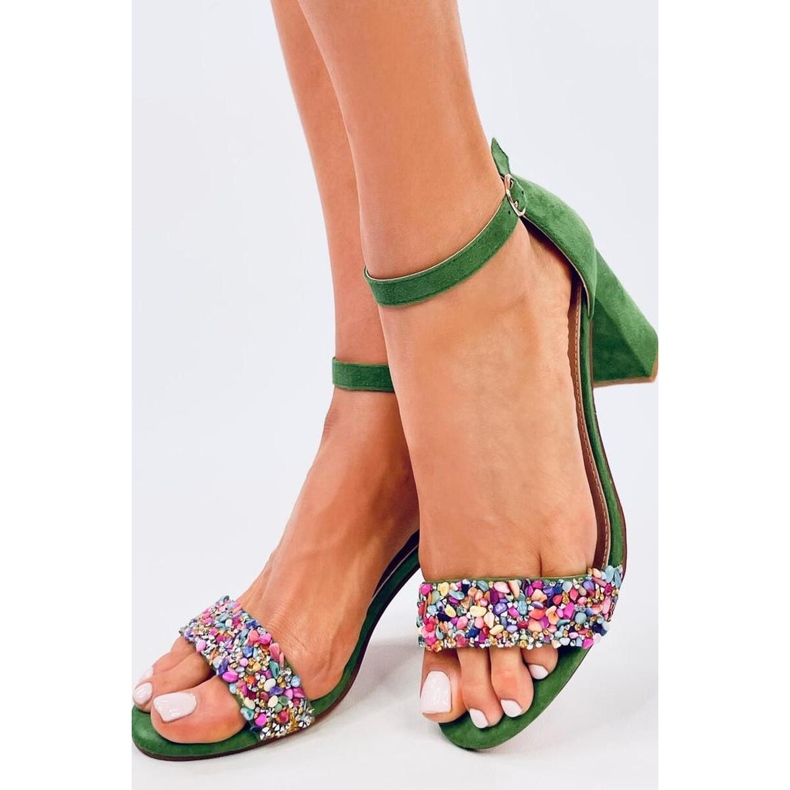 Sandalias de tacón Valentine verde con piedras - Inello 1