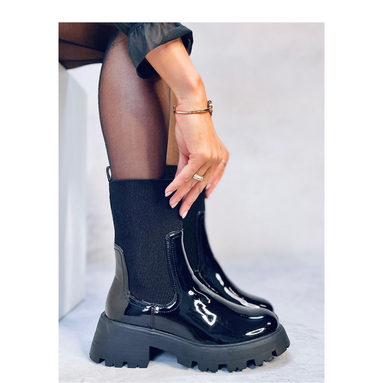 Batson Botas Chelsea lacadas en negro - Inello 2