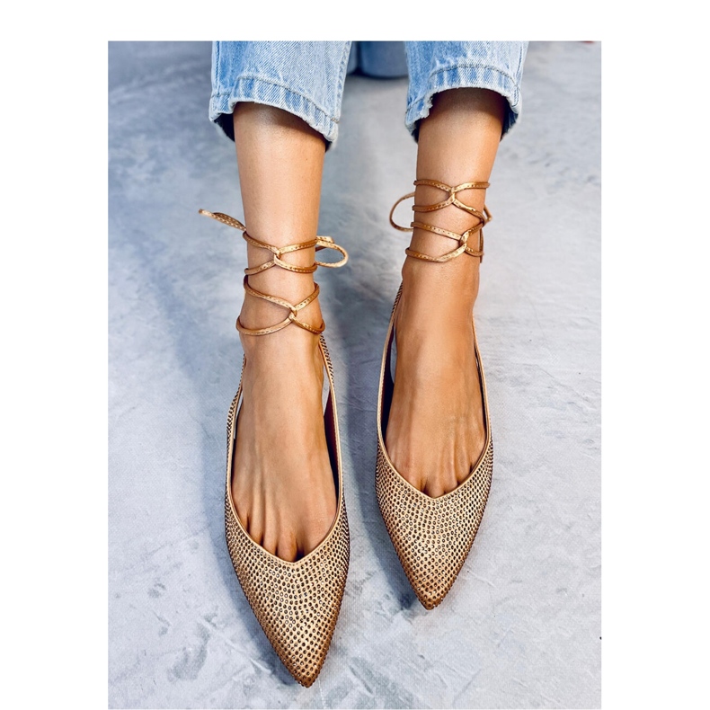 Bailarinas con pedrería tacón abierto Vonda Champagne - Inello amarillo 1