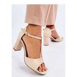 Ferdi Sandalias de tacón beige con decoración dorada - Inello 1