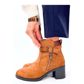 Botines clásicos de tacón Irving Camel - Inello marrón 1