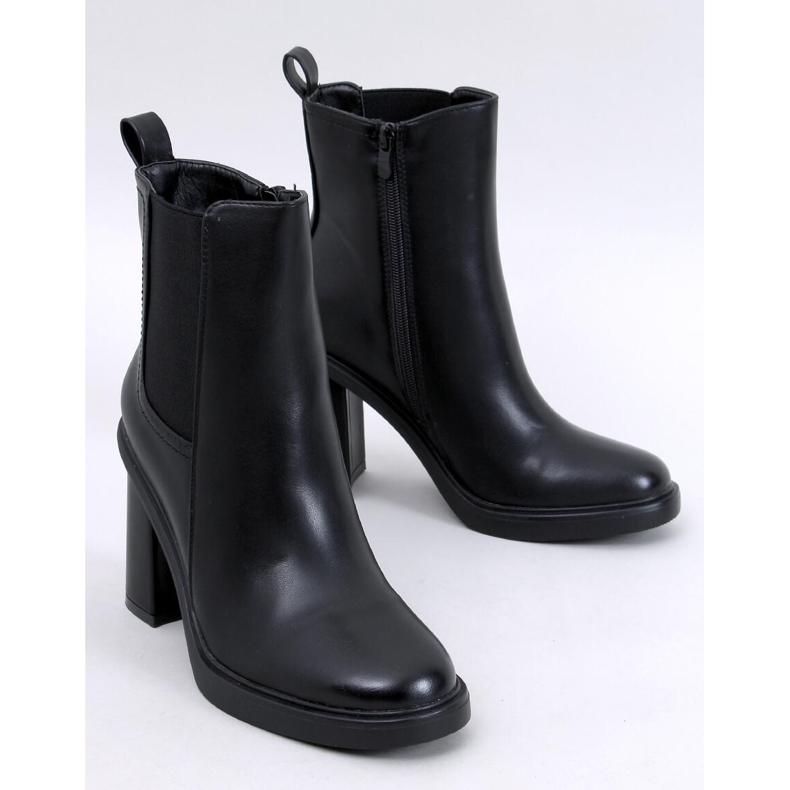 Botas Chelsea Lilley Black con tacón alto negro 1 Botas Chelsea Lilley Black con tacón alto negro 1