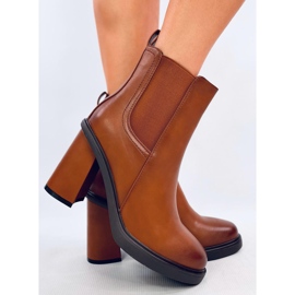 Botas Chelsea Lilley Camel con tacón alto marrón 3