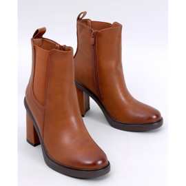 Botas Chelsea Lilley Camel con tacón alto marrón 1