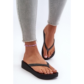 Ipanema Chanclas con raya negra brillante negro 2
