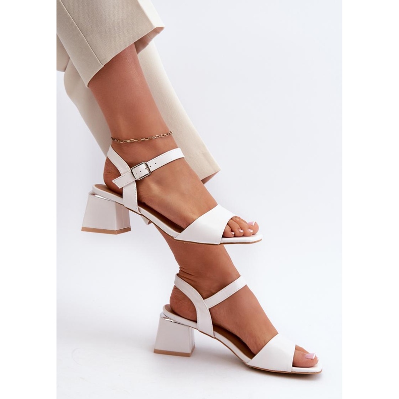 Step in style Sandalias Modelo Leisha LT33-10 Blanco - Pisa con estilo 2