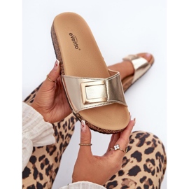 Step in style Sandalia Chanclas Modelo Elleriome 24SD21-7216 Oro - Pisa con estilo amarillo 1 Step in style Sandalia Chanclas Modelo Elleriome 24SD21-7216 Oro - Pisa con estilo amarillo 1