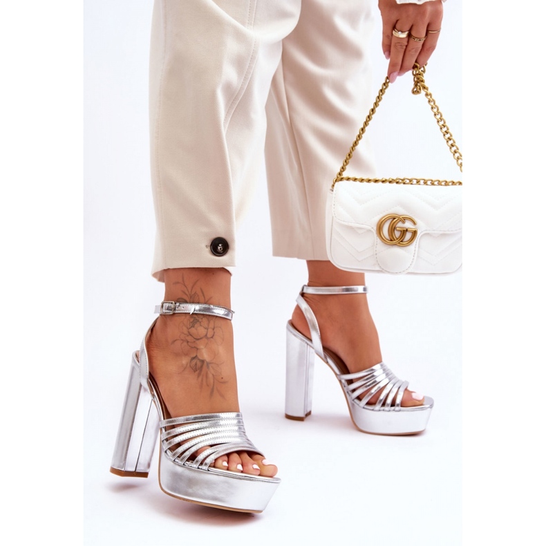 Step in style Sandalias Modelo Maya B-307 Plata - Pisa con estilo gris 2