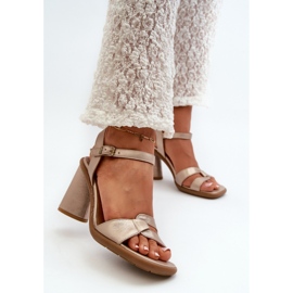 Step in style Sandalias Modelo Maciejka 06029-25 Dorado - Pisa con estilo amarillo 1 Step in style Sandalias Modelo Maciejka 06029-25 Dorado - Pisa con estilo amarillo 1