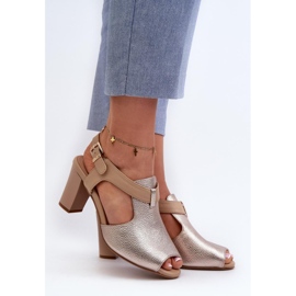 Step in style Sandalias Modelo Queenmarie ASA228-3 Dorado - Pisa con estilo amarillo 1 Step in style Sandalias Modelo Queenmarie ASA228-3 Dorado - Pisa con estilo amarillo 1