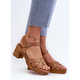 Evento Sandalias ligeras con parte inferior más gruesa, marrón 1