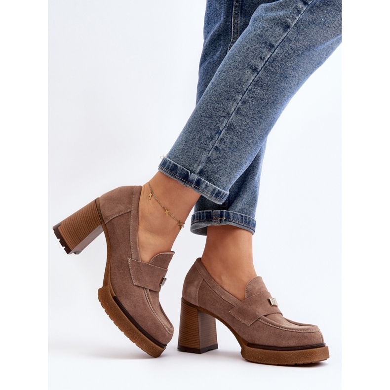 Zazoo Mocasines de ante beige oscuro con tacón alto 2