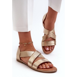 Sandalias Modelo 21SD35-3882 Dorado 2