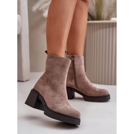 Botines de mujer con tacón estable y plataforma. beige 1 Botines de mujer con tacón estable y plataforma. beige 1