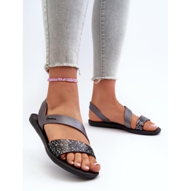Sandalias 82429 Ipanema Vibe Sandal Fem negro y plateado 1