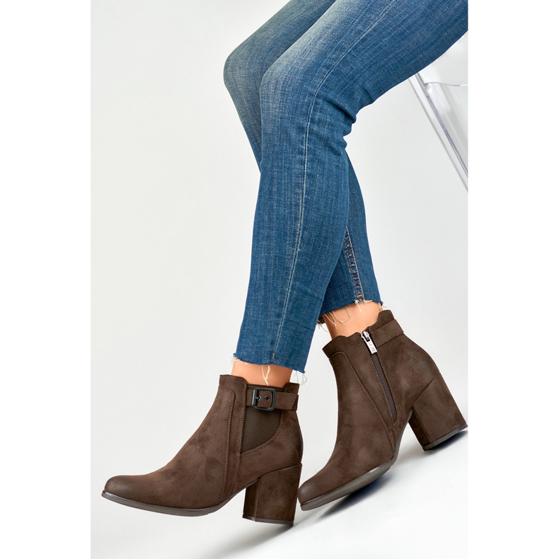 Botas de Mujer Aisladas con Pelo 260034BR-SU marrón 1