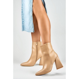 Botas Modelo 9544NU Beige - PRIMO 2