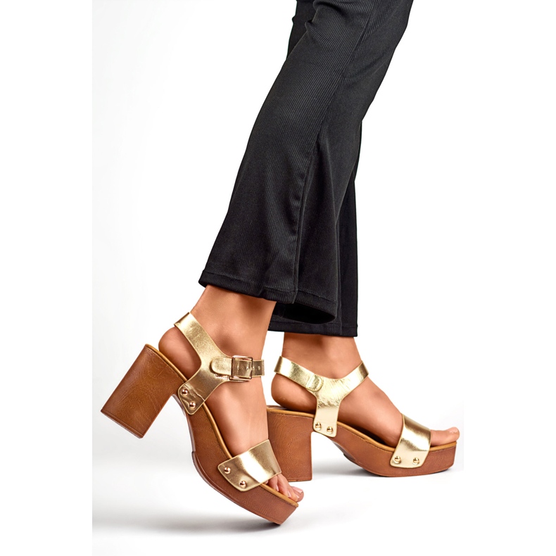 Modelo 3993GO Sandalias doradas dorado 1