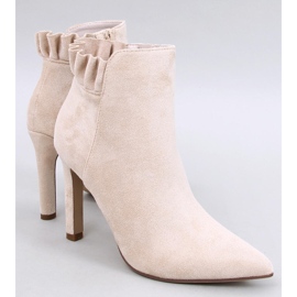 Botines Mariah de ante beige 1 Botines Mariah de ante beige 1