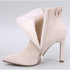 Botines Mariah de ante beige 2