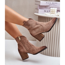 Botas Vaqueras Con Tacón Alto Aislante En Gamuza Ecológica Vinceza 58345 Beige Oscuro 16