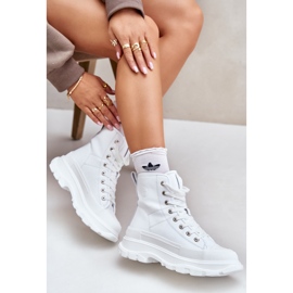 Zapatillas de deporte de cuero con aislamiento en una plataforma enorme Big Star OO274A598 Blanco 8
