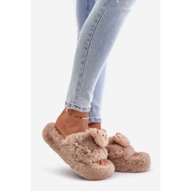 Pantuflas de mujer Innalise beige con osito y elementos decorativos 1