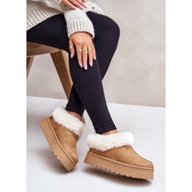 Botas de nieve con parte superior baja con piel en la plataforma Eco Suede Camel Neathoria marrón 6