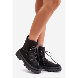 Bota Merilana negra con pelo negro 1