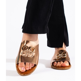Chanclas doradas con estilo para mujer. dorado 4