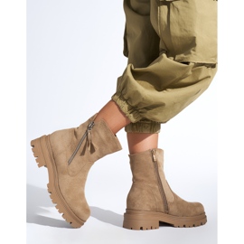 Botines de mujer beige oscuro con cremallera decorativa 2 Botines de mujer beige oscuro con cremallera decorativa 2