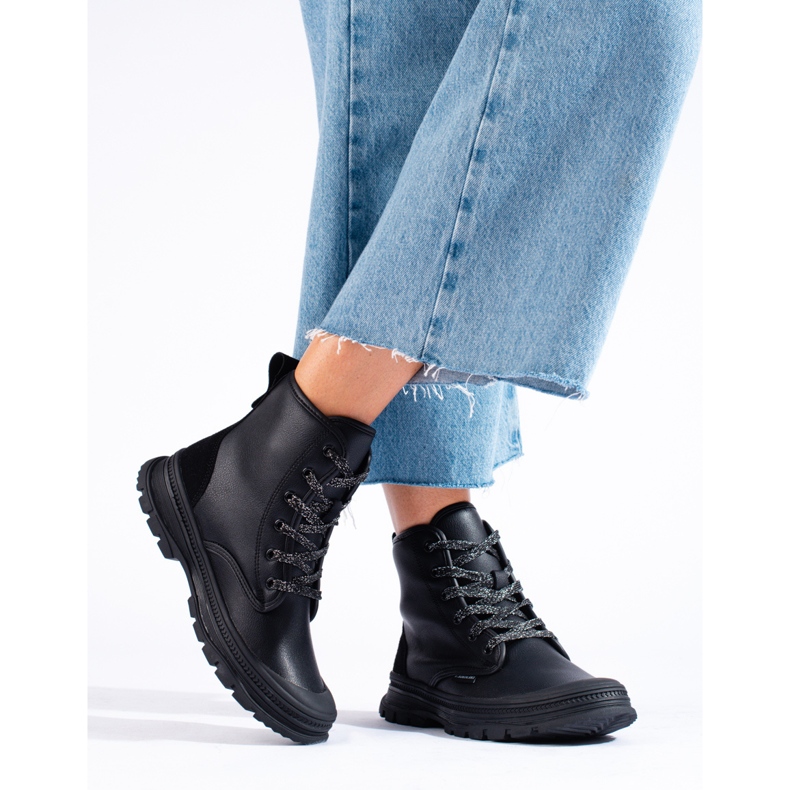 T.Sokolski Botas de mujer Sokolski con cordones fabricadas en piel ecológica negro 2