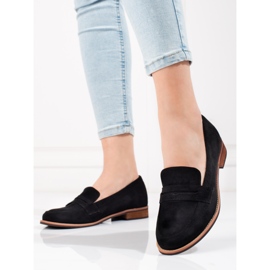 Mocasines de mujer negros elegantes. 2
