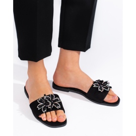 Chanclas de mujer negras con decoración. negro 4