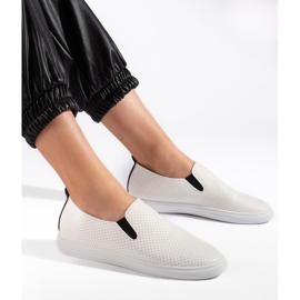 Zapatillas slip-on caladas en blanco y negro 1
