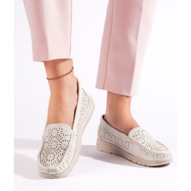 Mocasines de mujer calados blancos 4