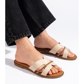 Chanclas beige de mujer elegantes 1